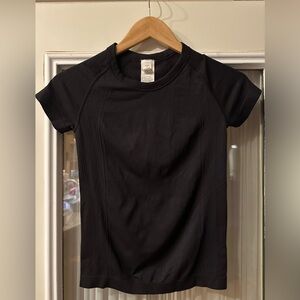 Old Navy Women's Black Go Dry Athletic Short Sleeve Tee